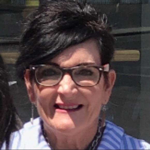 Meet your Posher, Molly - Picture 2 of 3